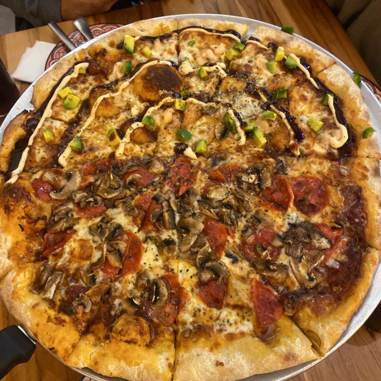 Viva la pizza y Tsunami