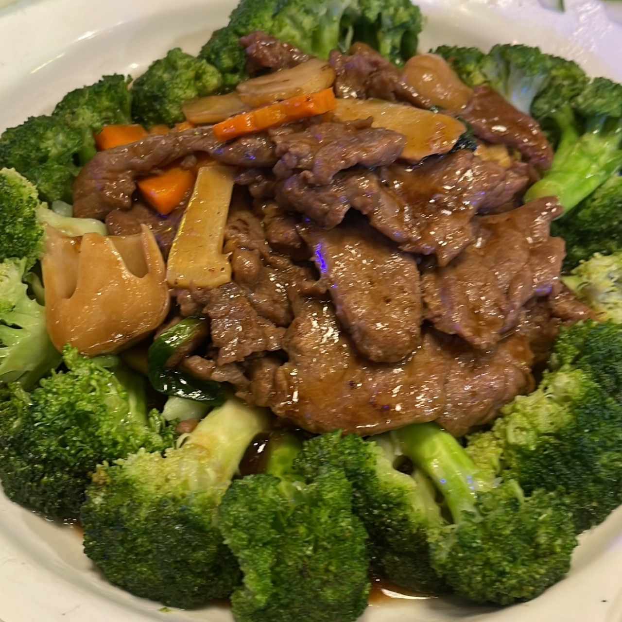 Brocolis con Carne