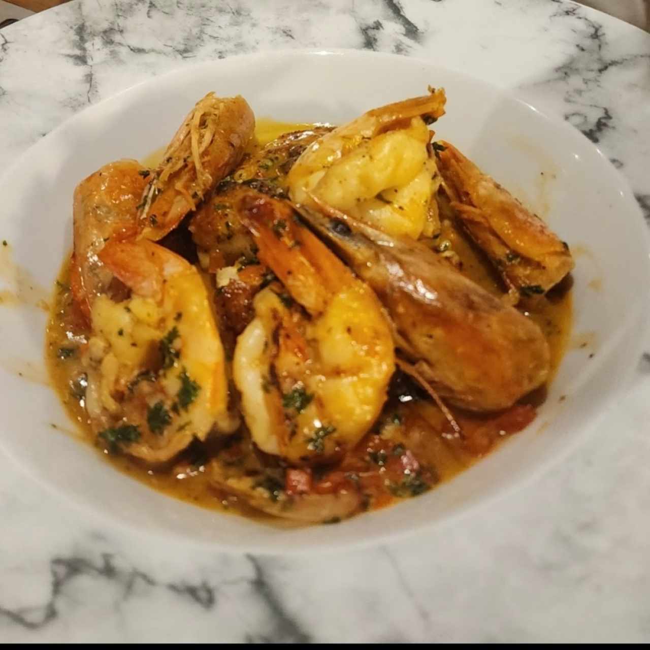 Langostinos en Su salsa