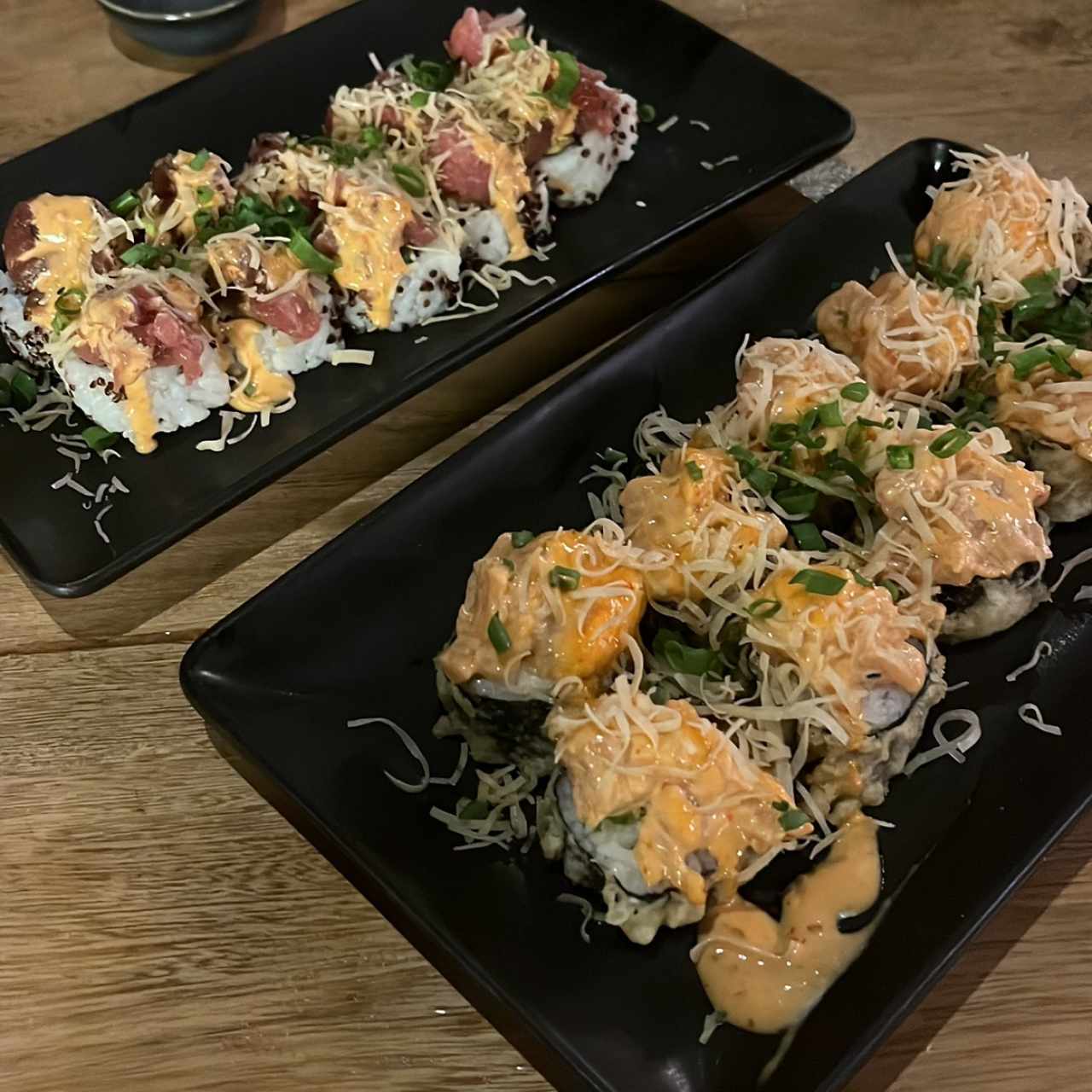 Rolls Especiales - Sake Especial y Spicy Tuna