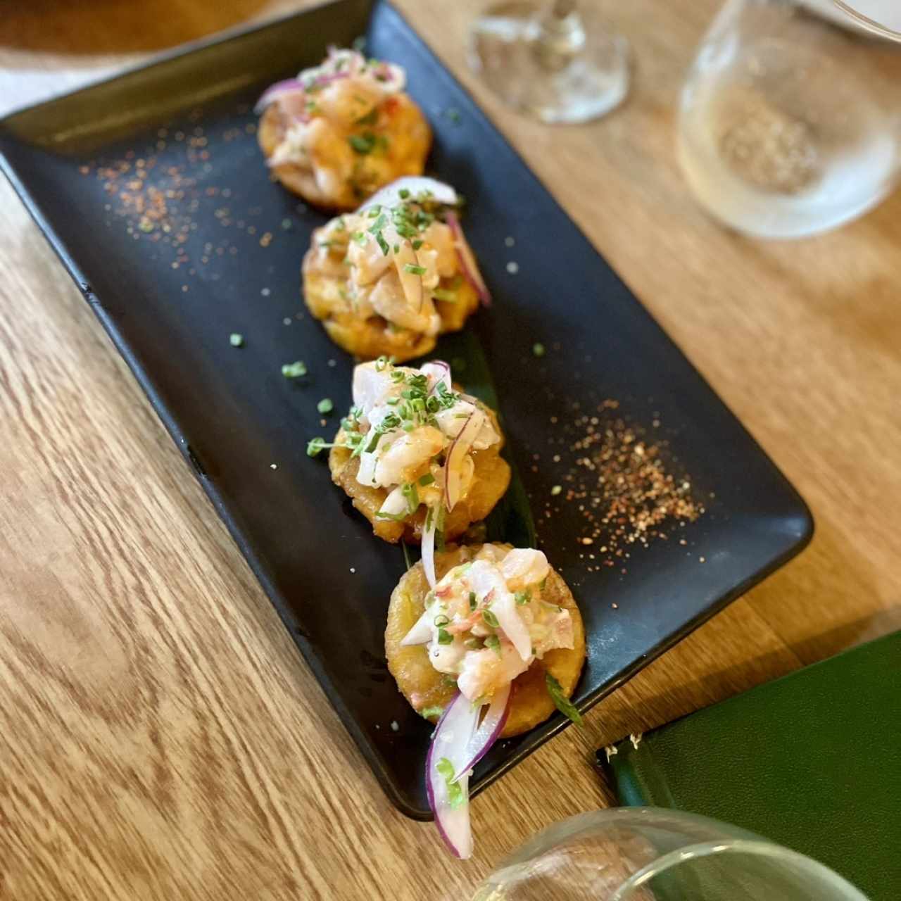 Entretiempos - Patacones Cevicheros