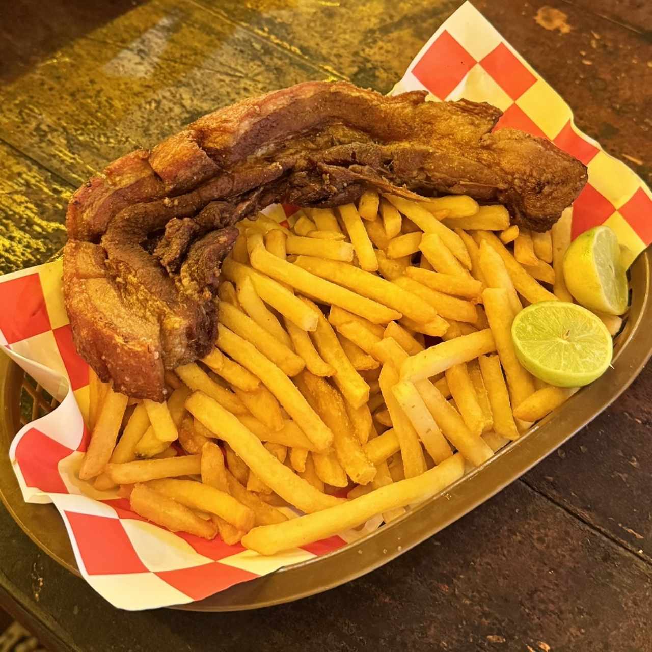 Pollo/Cerdo/Carne - Chicharronada