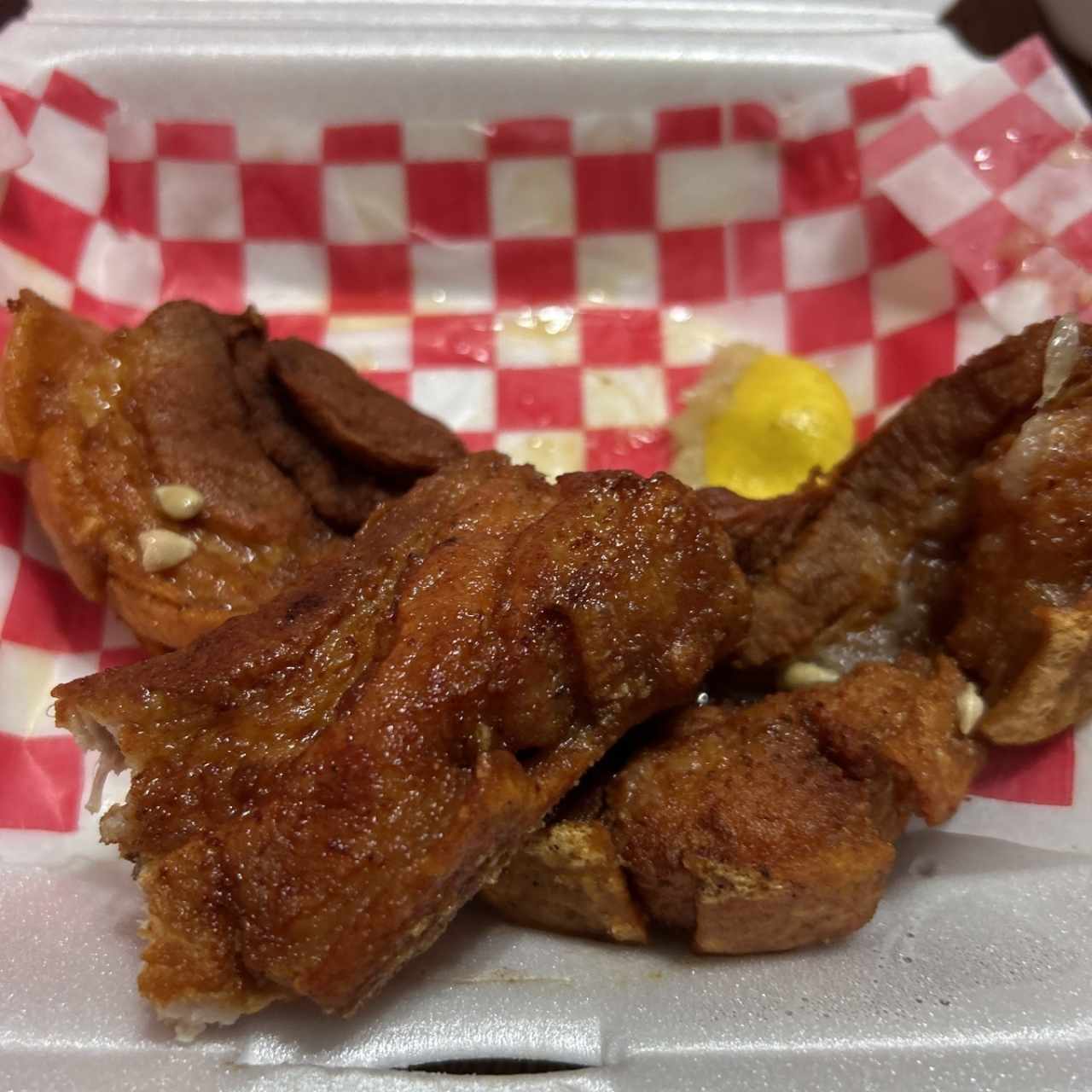 Pollo/Cerdo/Carne - Chicharronada