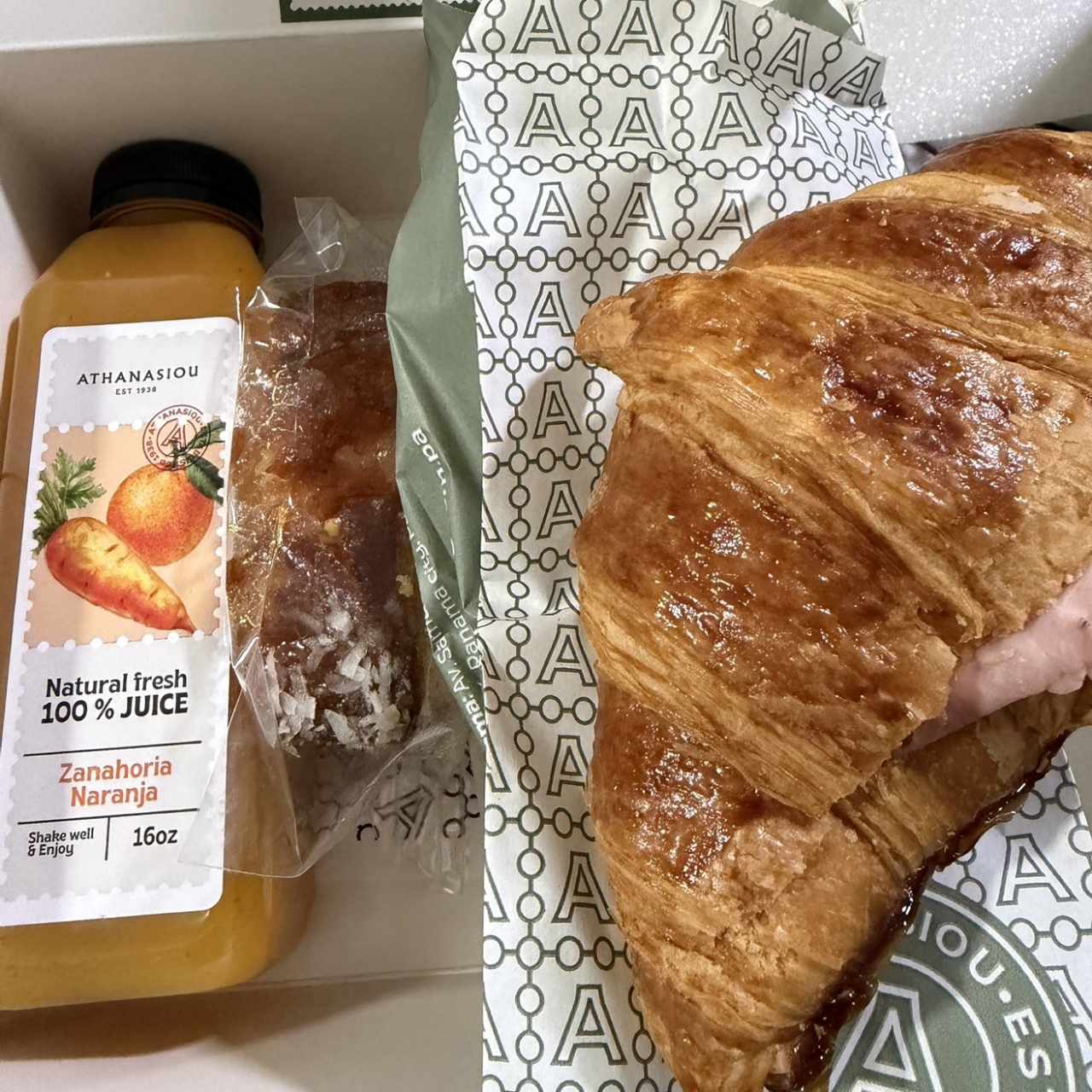 Croissant de jamón y queso