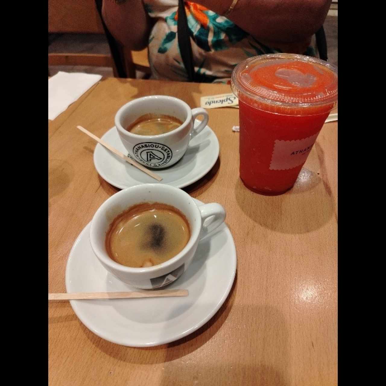 Expresso doble con smoothie papayas 