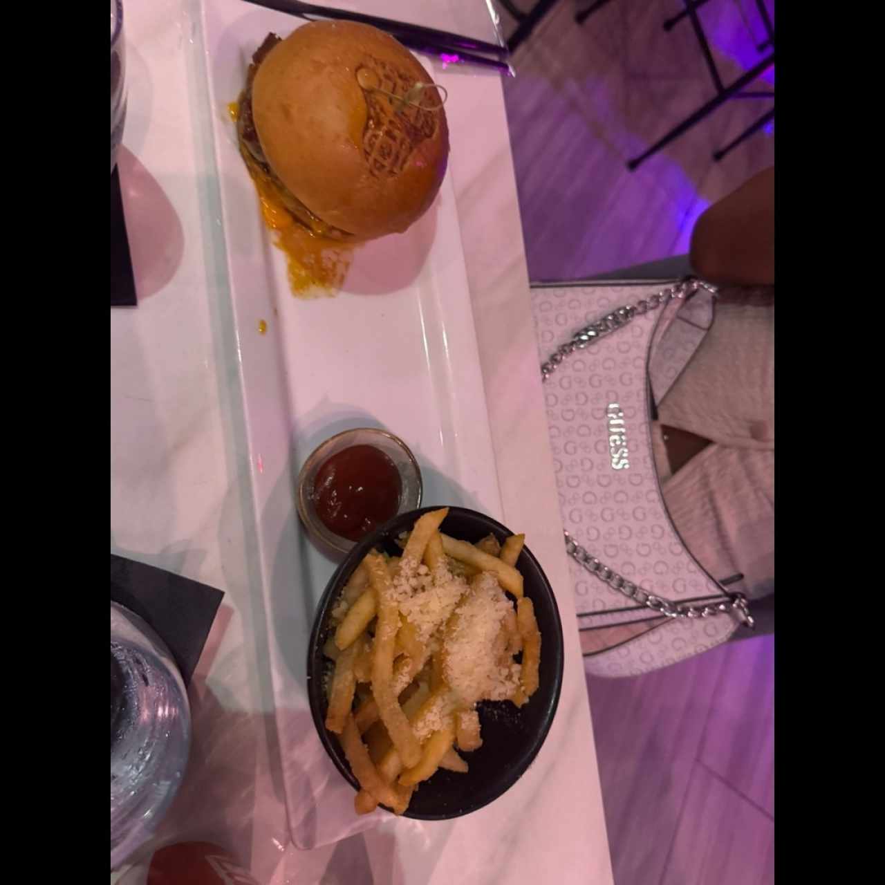 Menú - CIELO BURGER