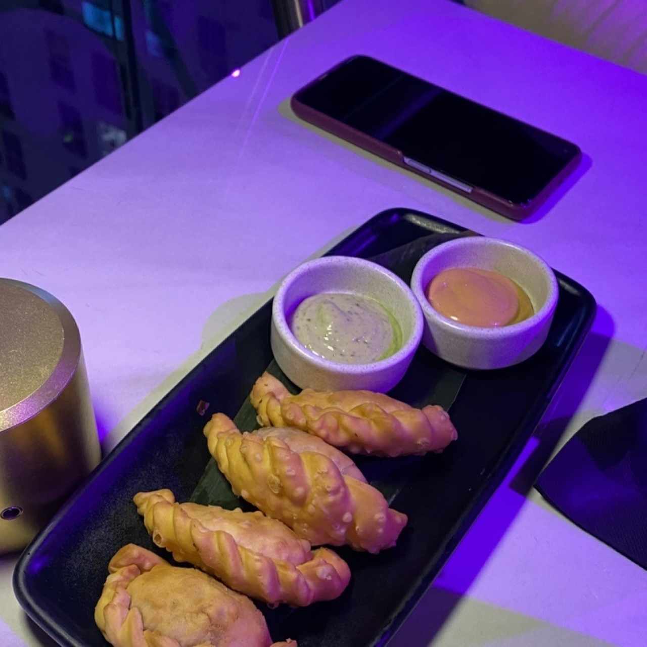 EMPANADAS DE PULPO AL COCO