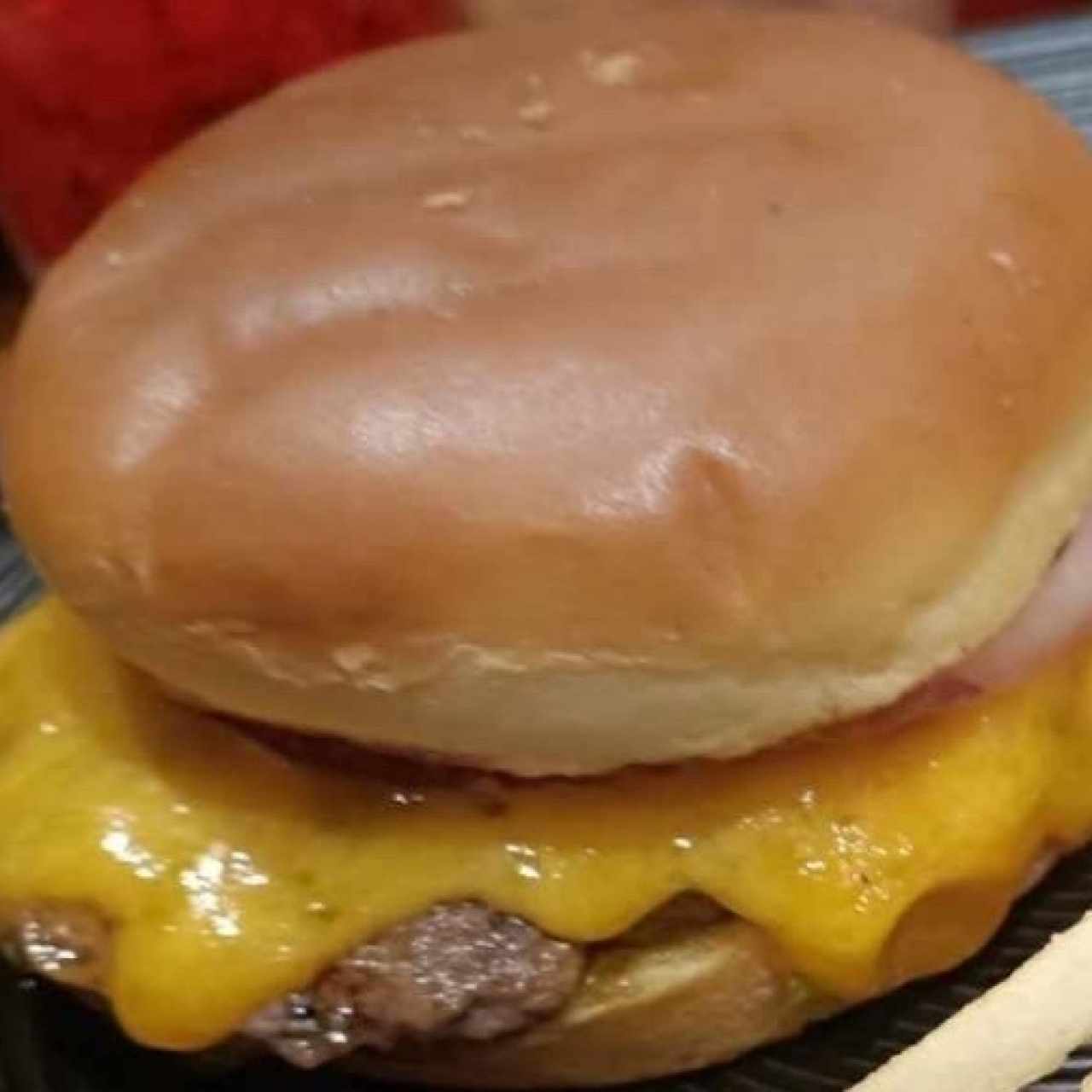 Menú Kids - Hamburguesa Clasikids