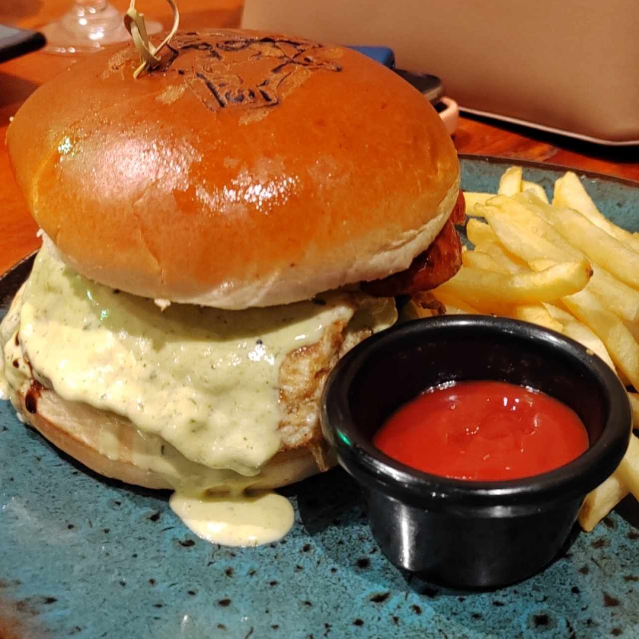 Pampa raptor burger