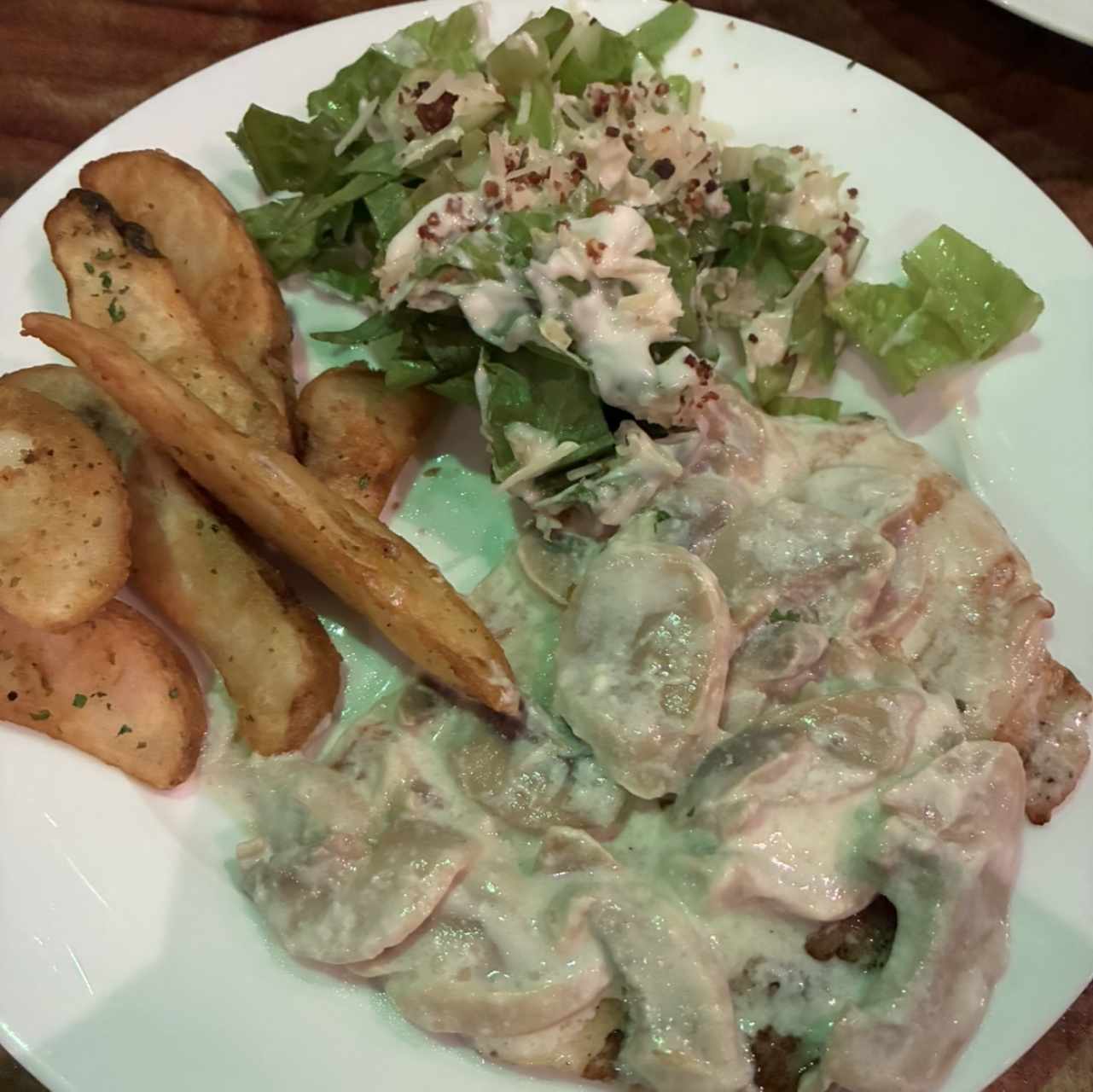 Pollo con champiñones