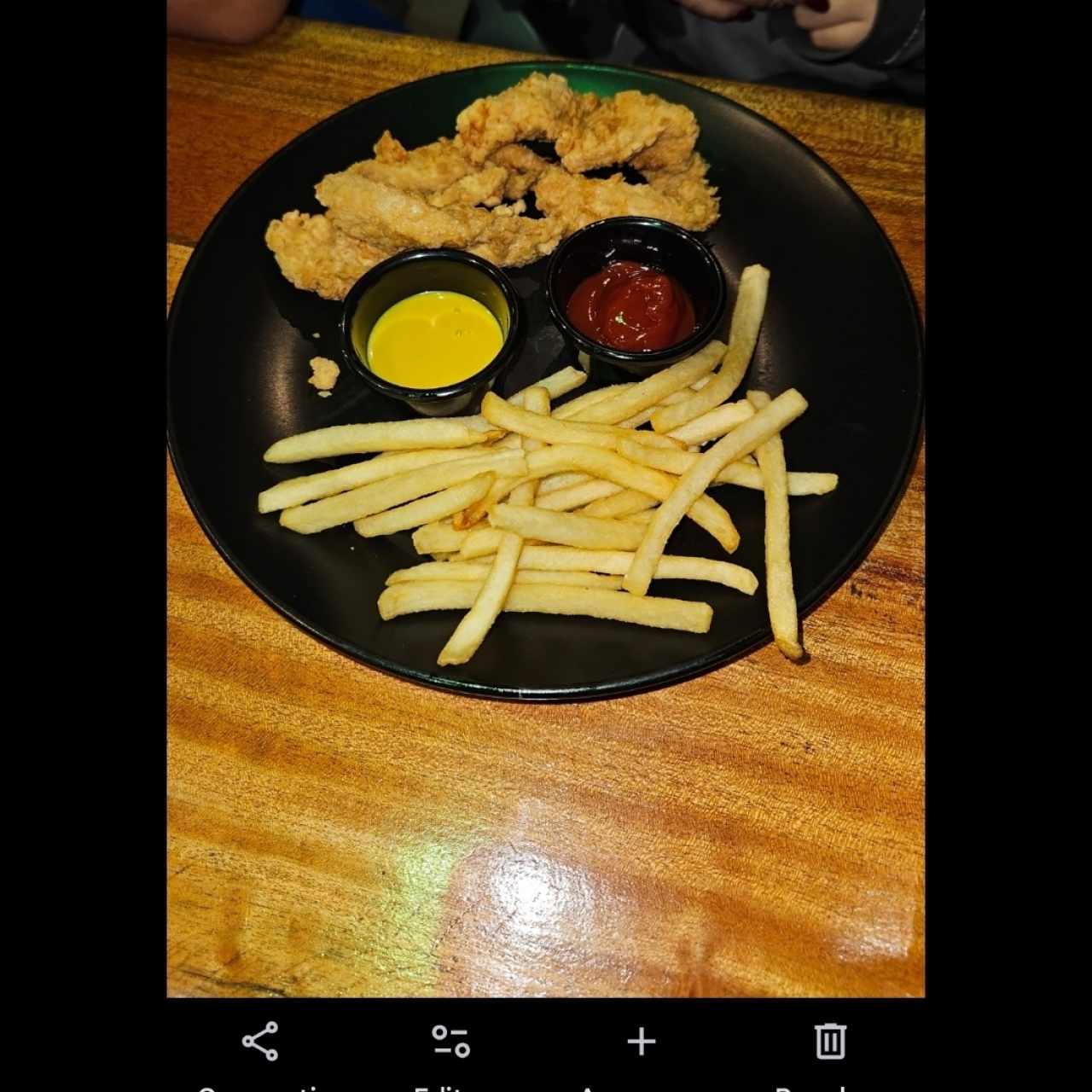 Menú Kids - Chicken Fingers