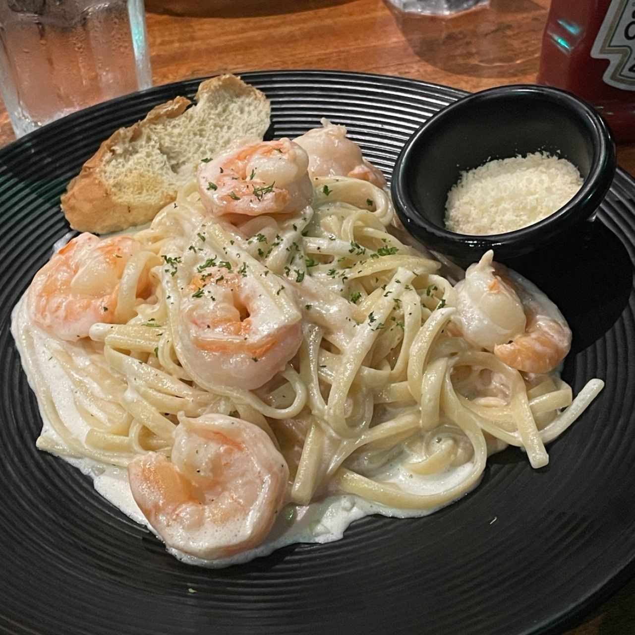 Pasta Alfredo Con Camarones