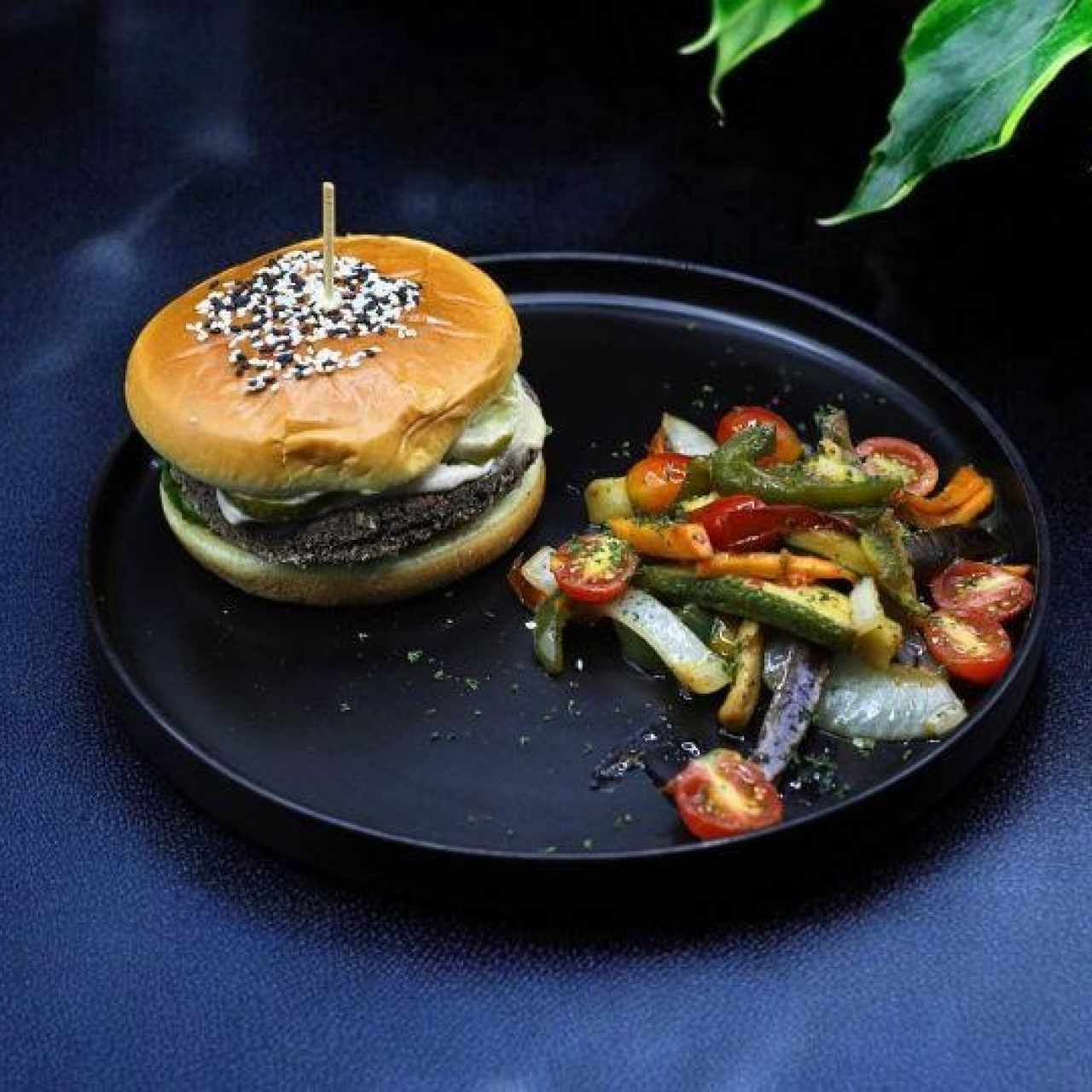 CRUNCHY FALAFEL VEGAN BURGUER