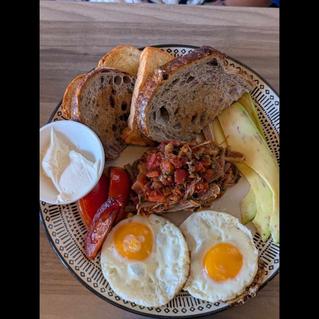 Especiales - Huevos ropa vieja