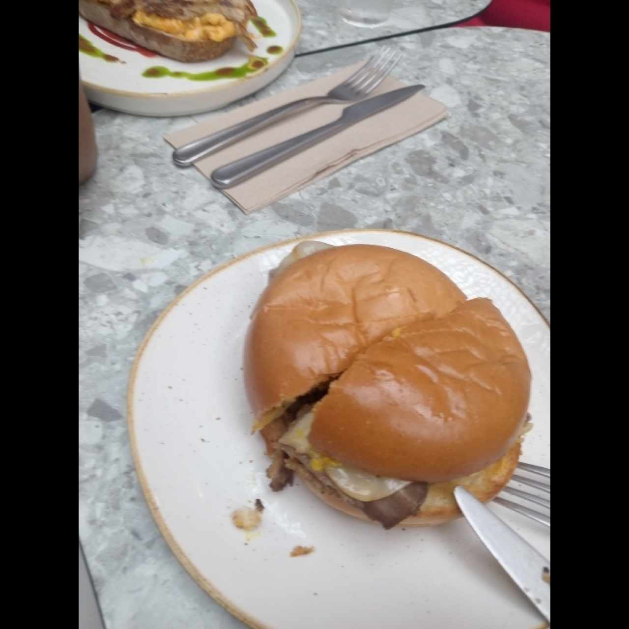 SANDWICHES - ROASTBEEF SANDWICH
