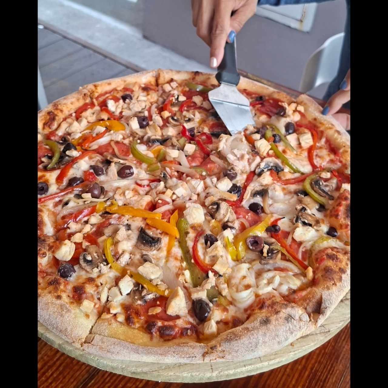 Pizzas Rojas - Combinación