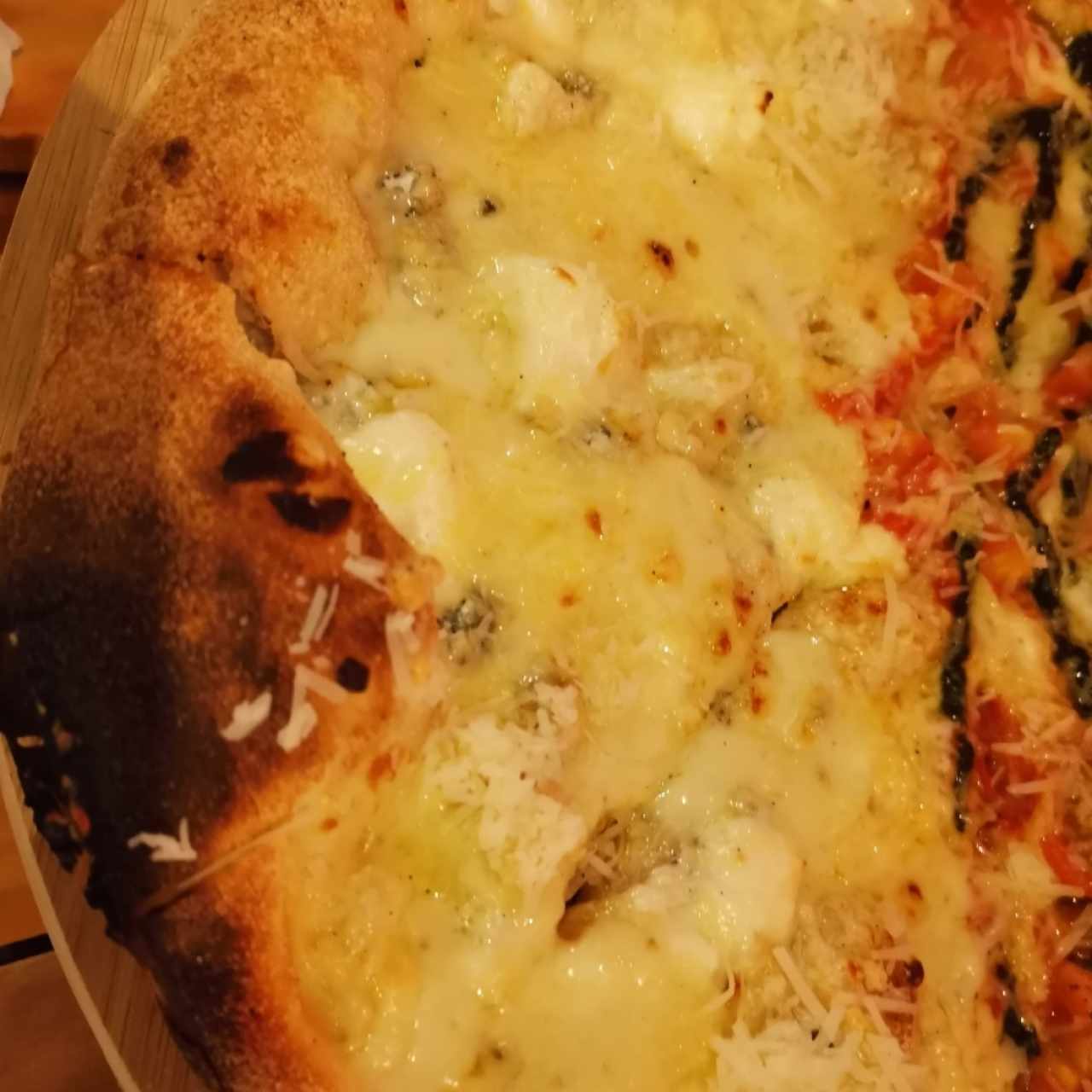 Pizza 5 quesos
