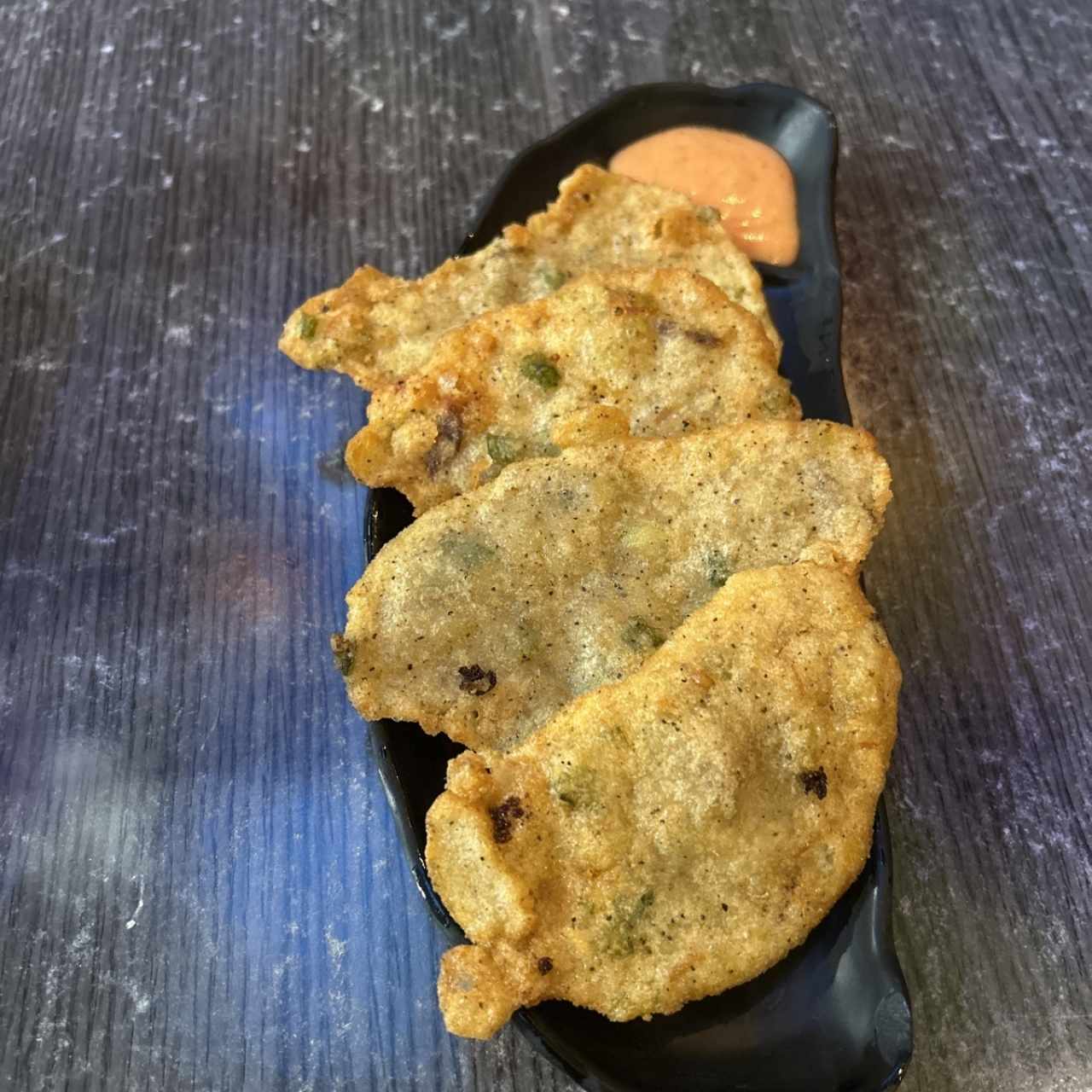 STAMP & GO (BUÑUELOS DE PESCADO SALADO)