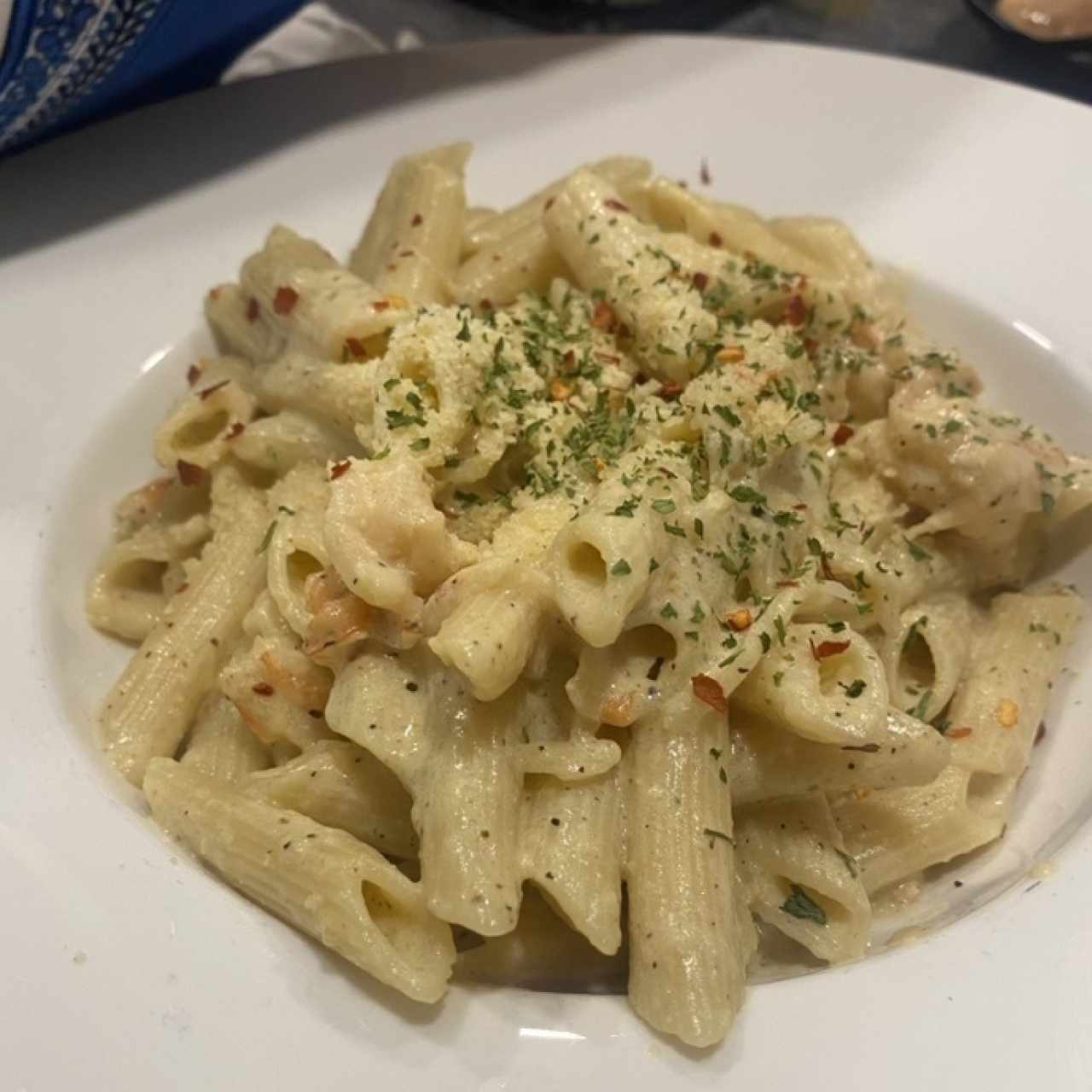 Pastas/Mariscos/Ensalada - PASTA CON CAMARONES