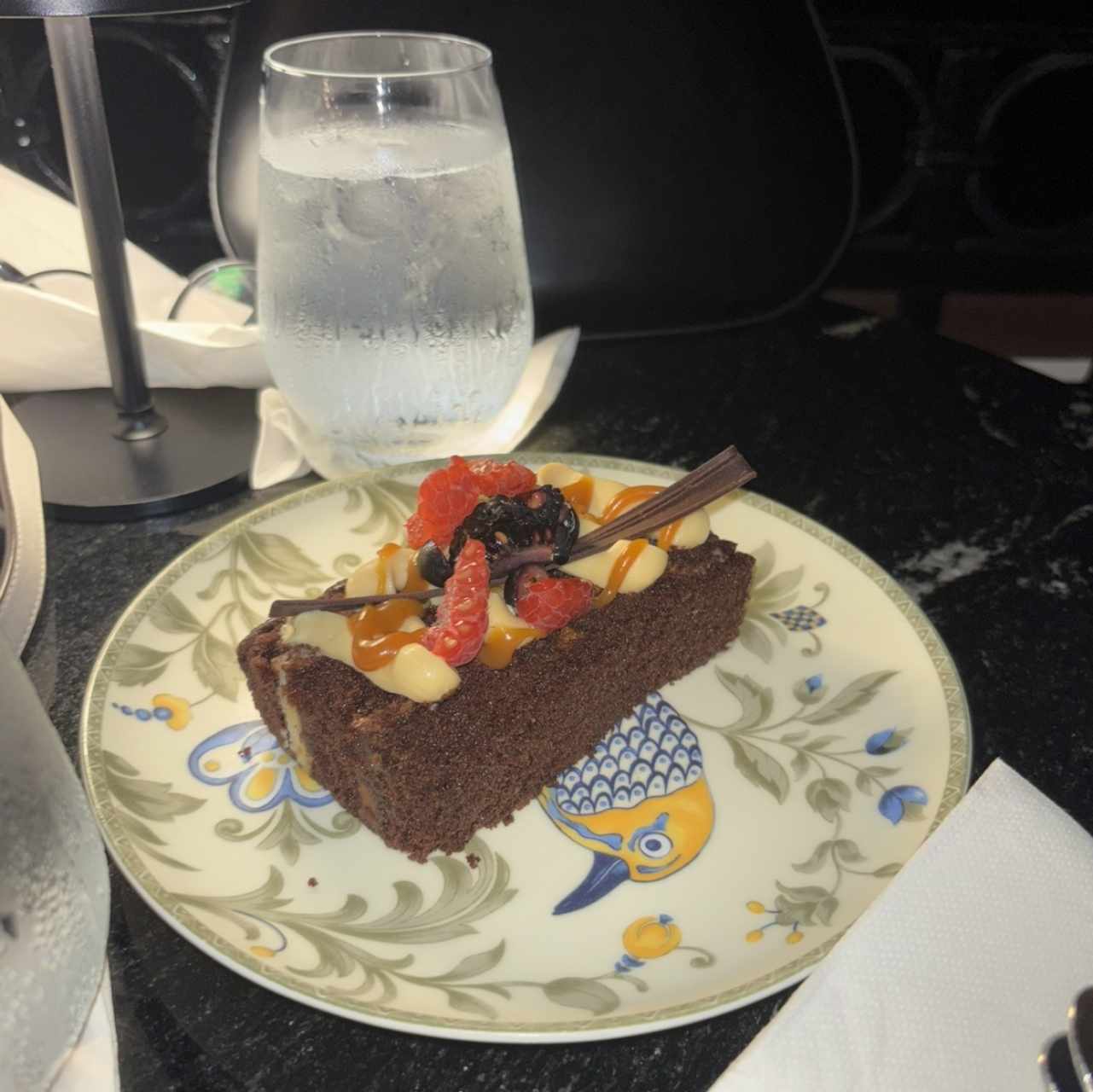 Torta de Chocolate con Caramelo de Maracuya