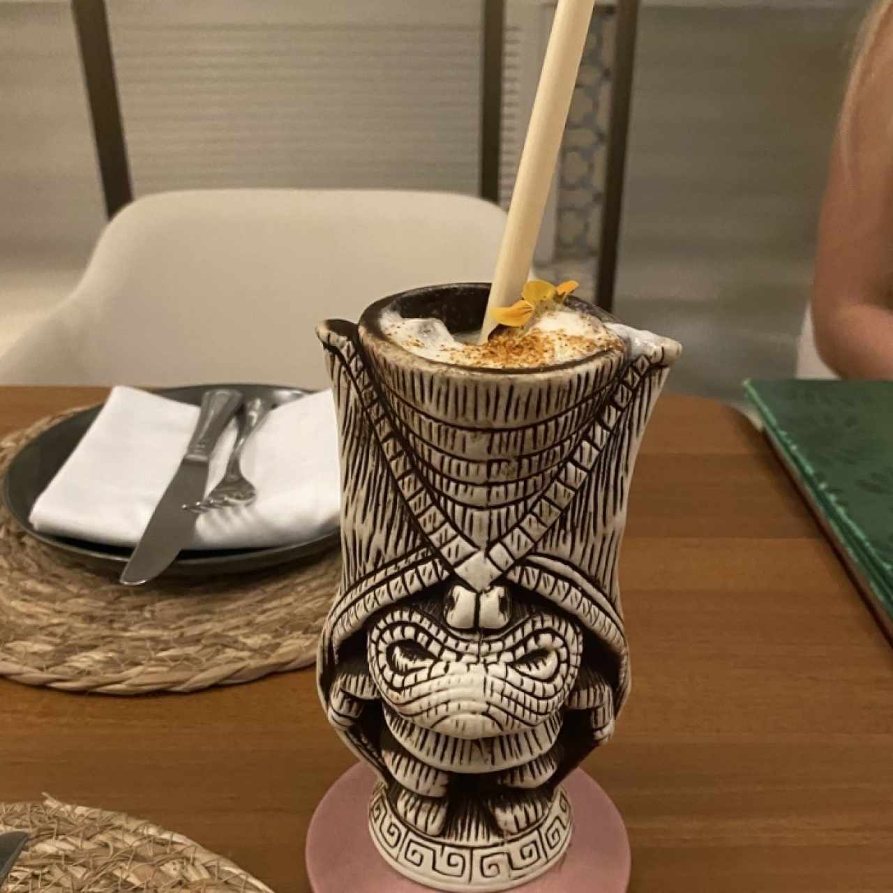 Tiki Cocktail 