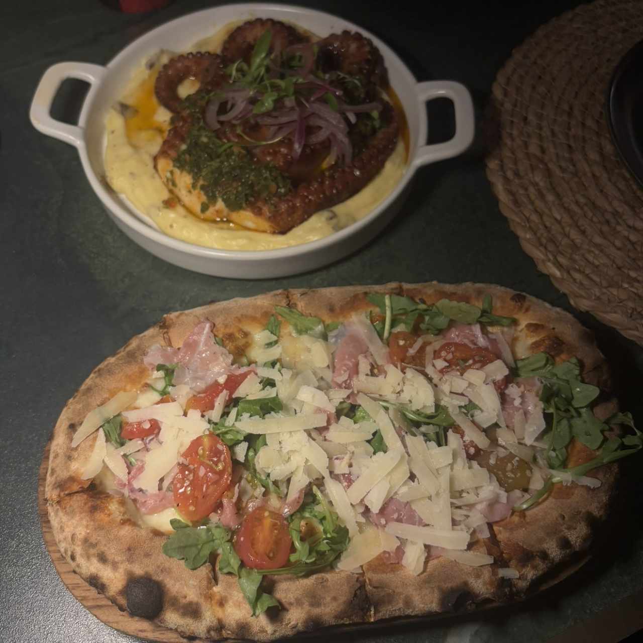 Pulpo y pizzette