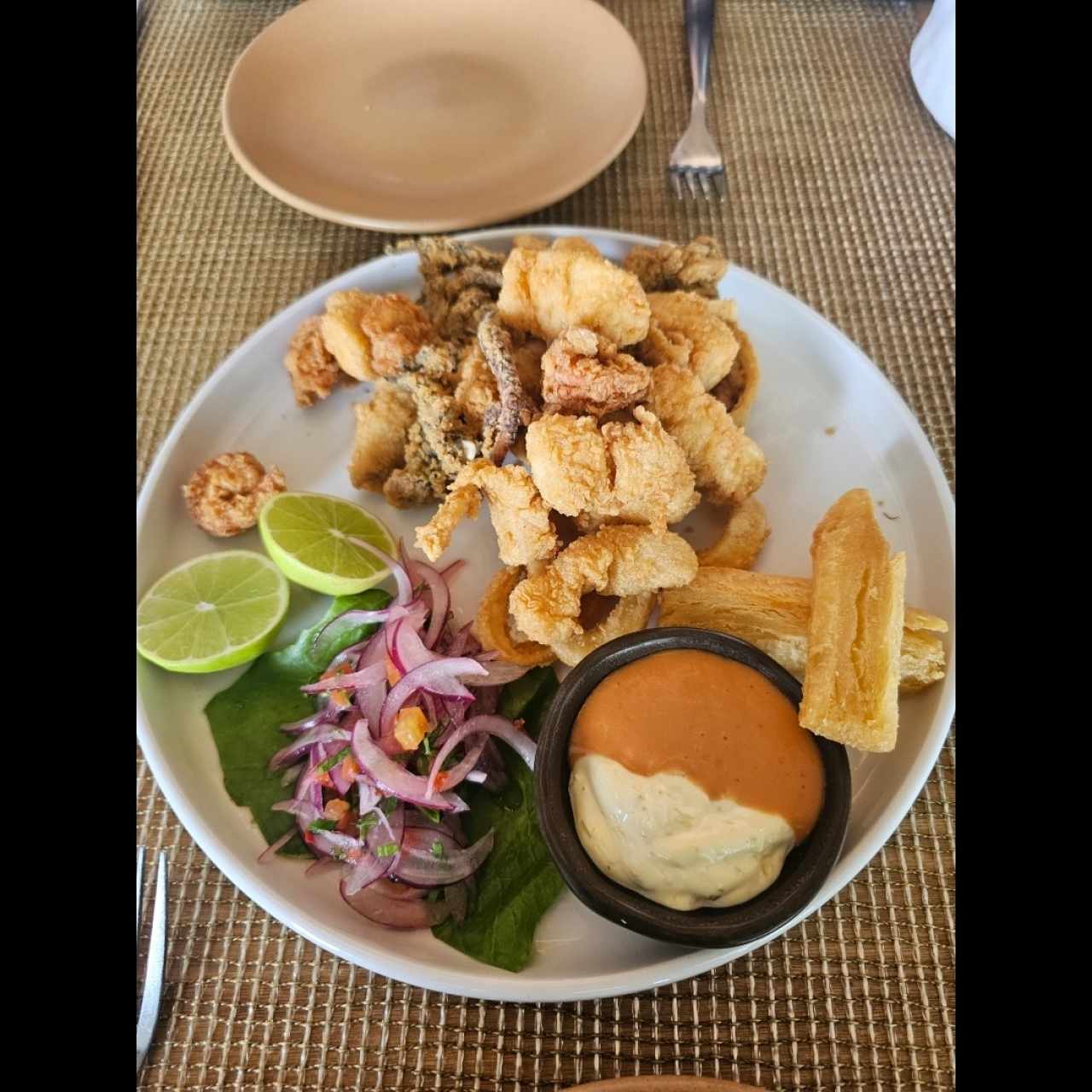 Entradas - Chicharron Mixto