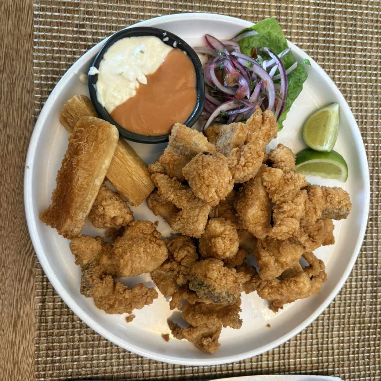 Entradas - Chicharrón de Pescado