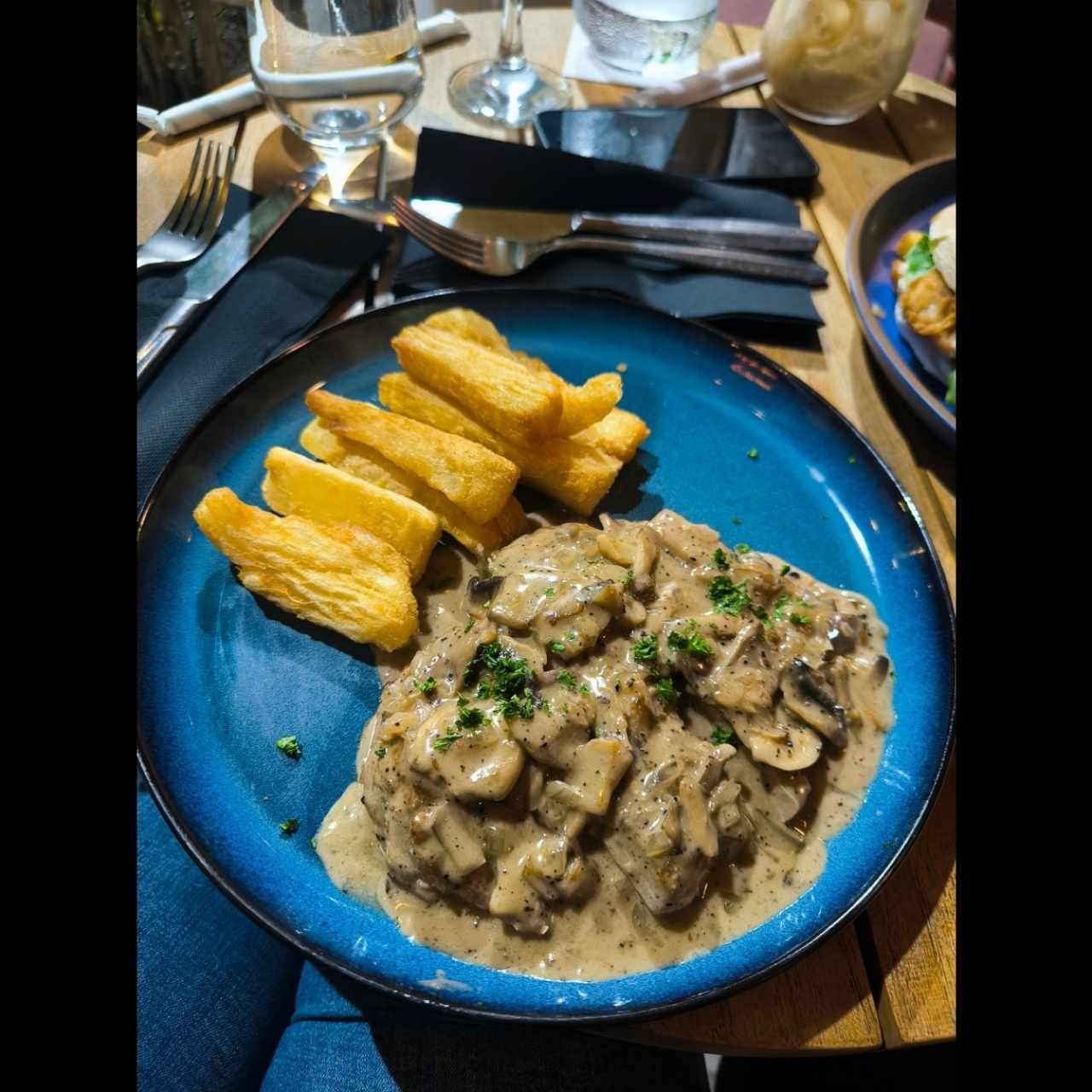 Atún a la pimienta estilo Filet Mignon 