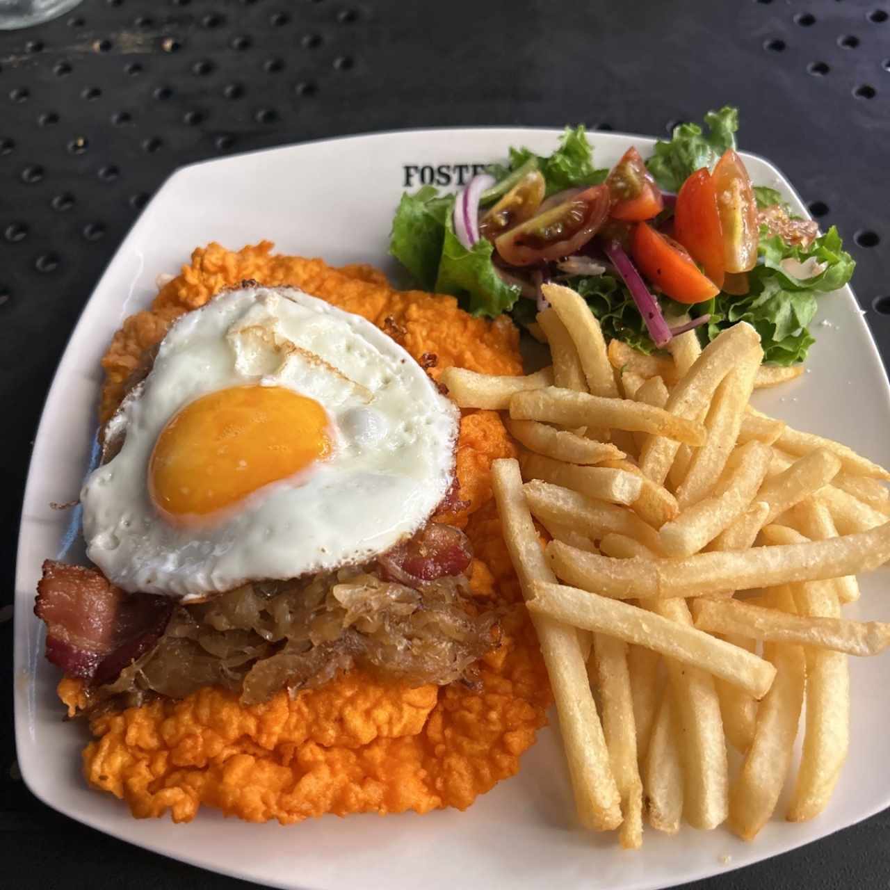 Milanesa de Pollo al Caballo