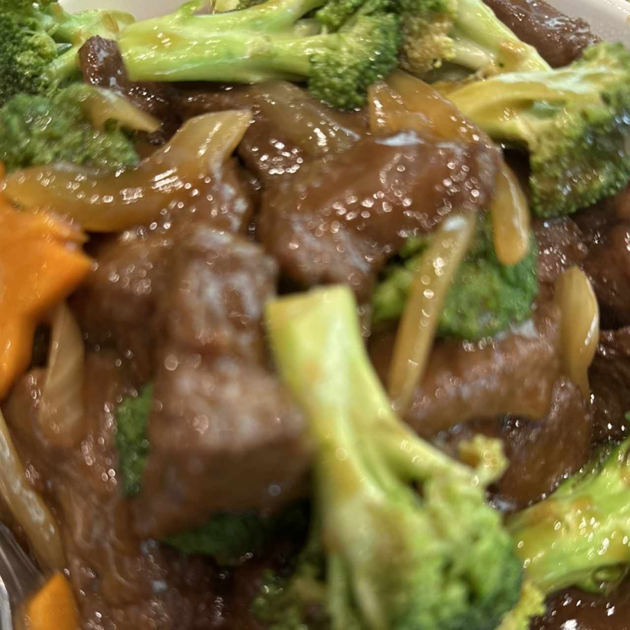 Carnes - Filete con brócoli