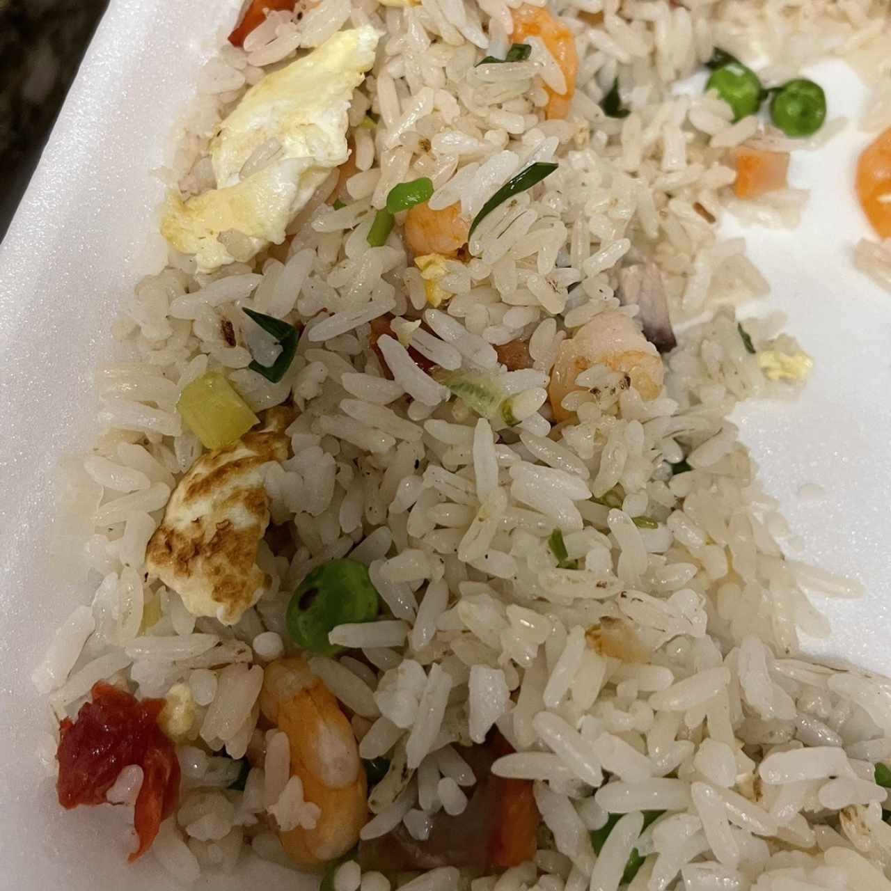 Arroz frito de puerco, pollo, carne o camarones
