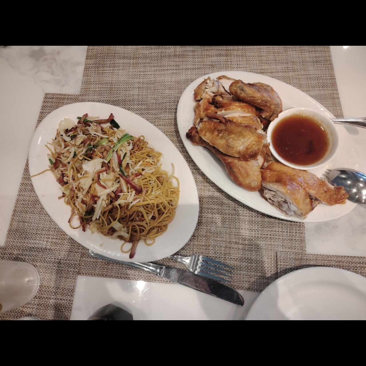 Chow mein de puerco