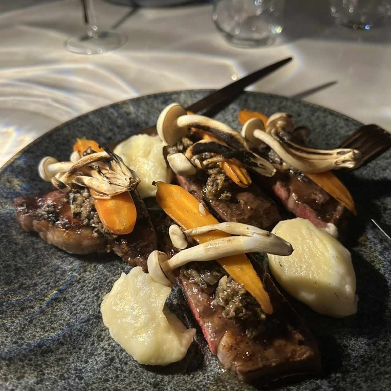 Ribeye y champiñones