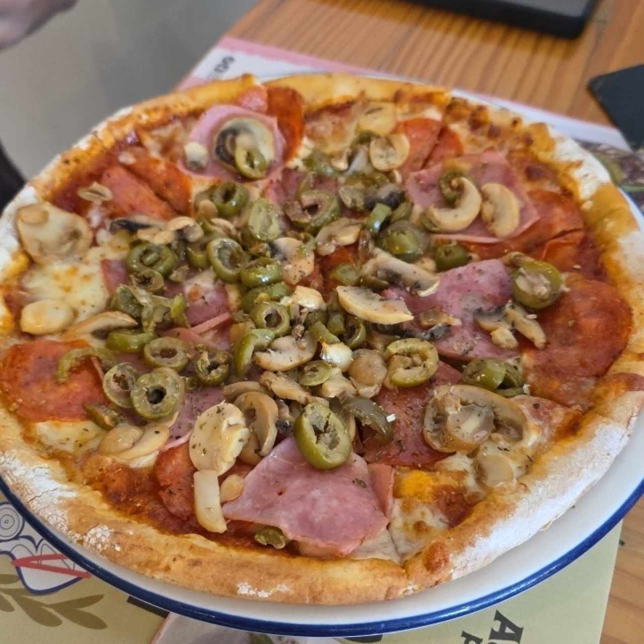 Pizzas especiales - Pizza de combinación