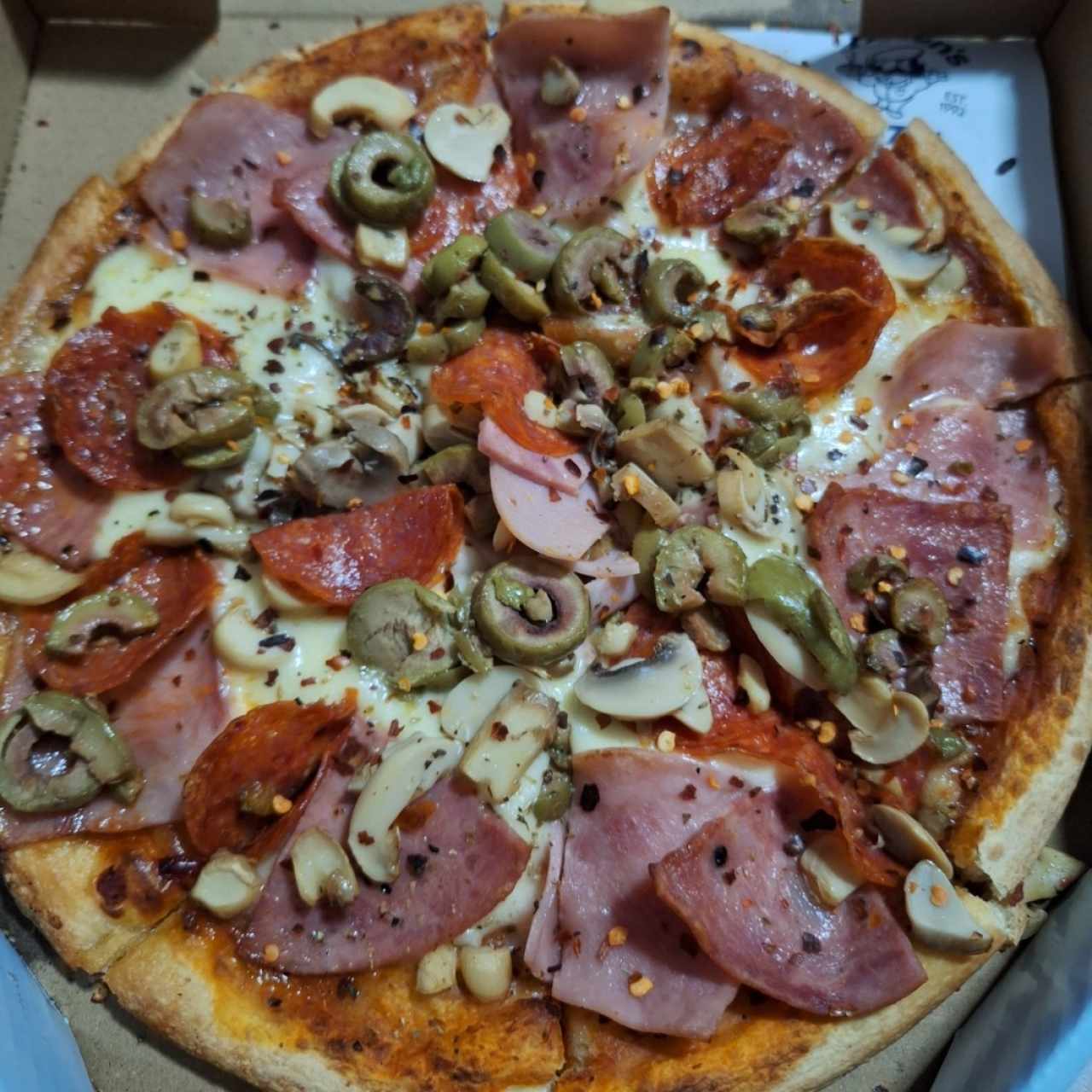 Pizzas especiales - Pizza de combinación