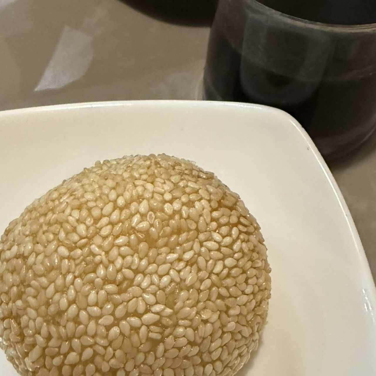 Bolita con carne y mani 