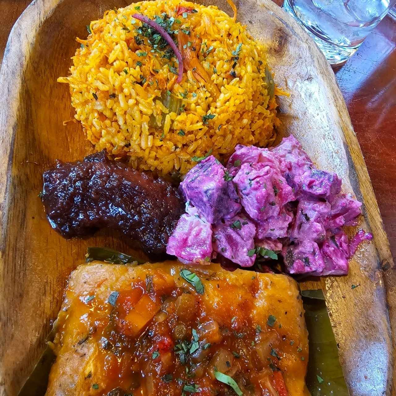 Arroz con Pollo Estilo Panameño
