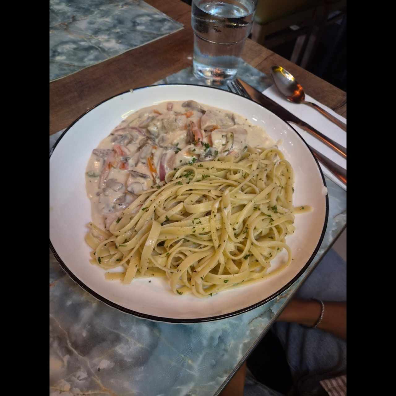 Platos Robustos - Cartaccio de Pollo