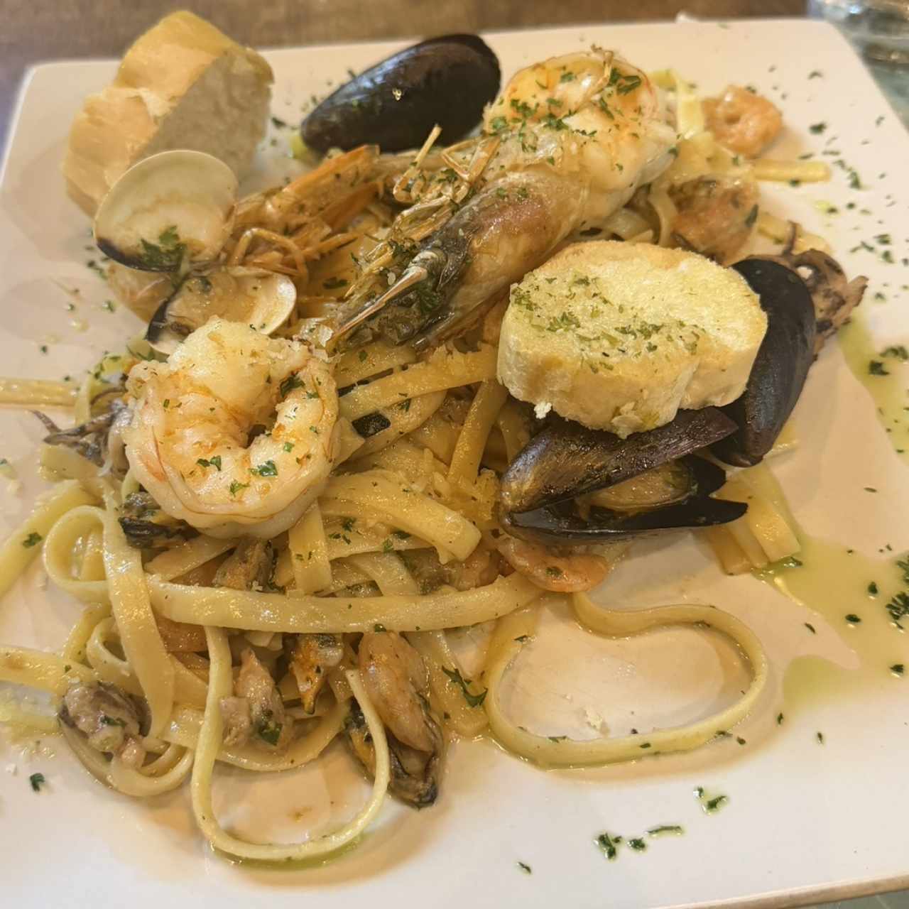 Linguini ai Frutti di Mare