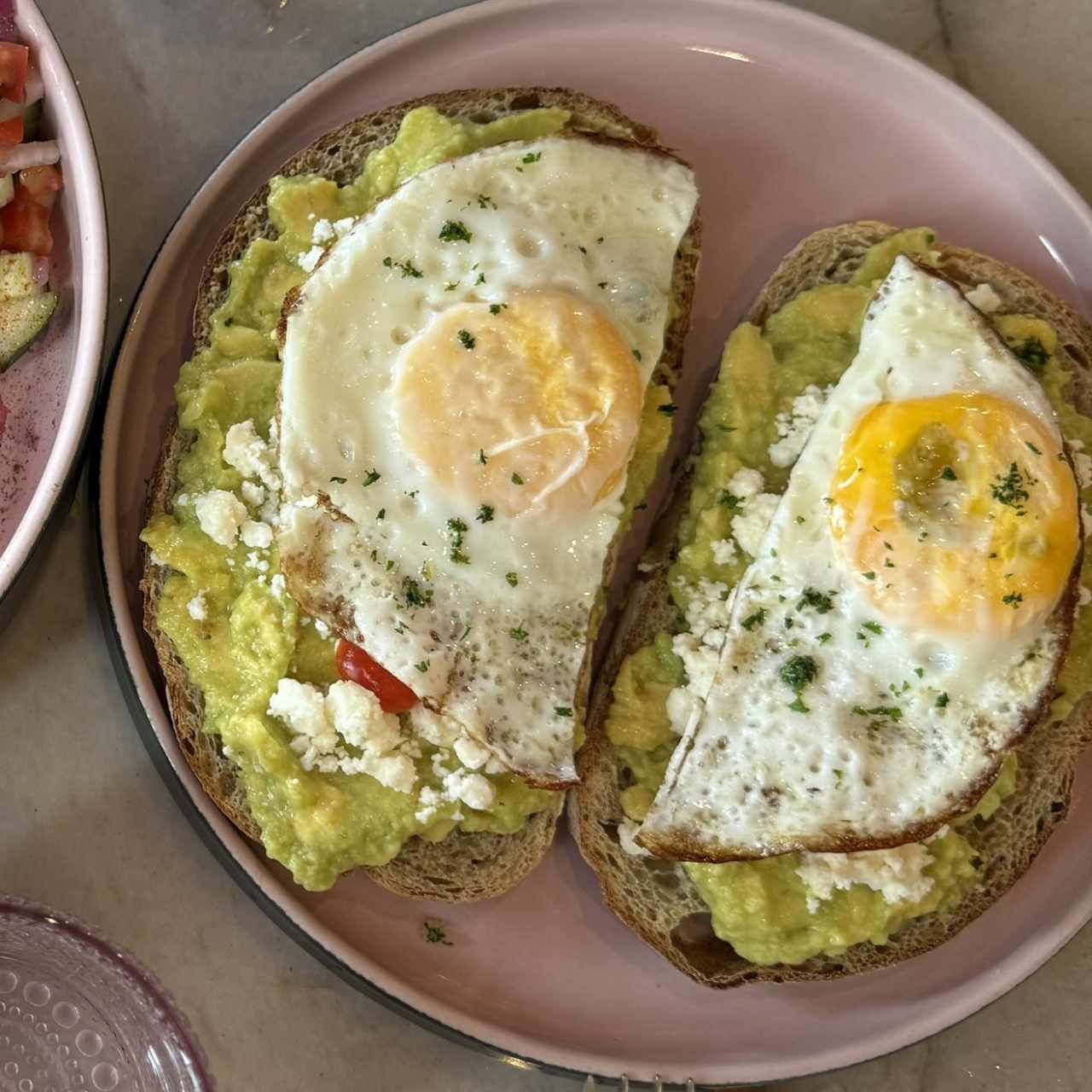 PLATITOS LIGEROS - Avo Toast