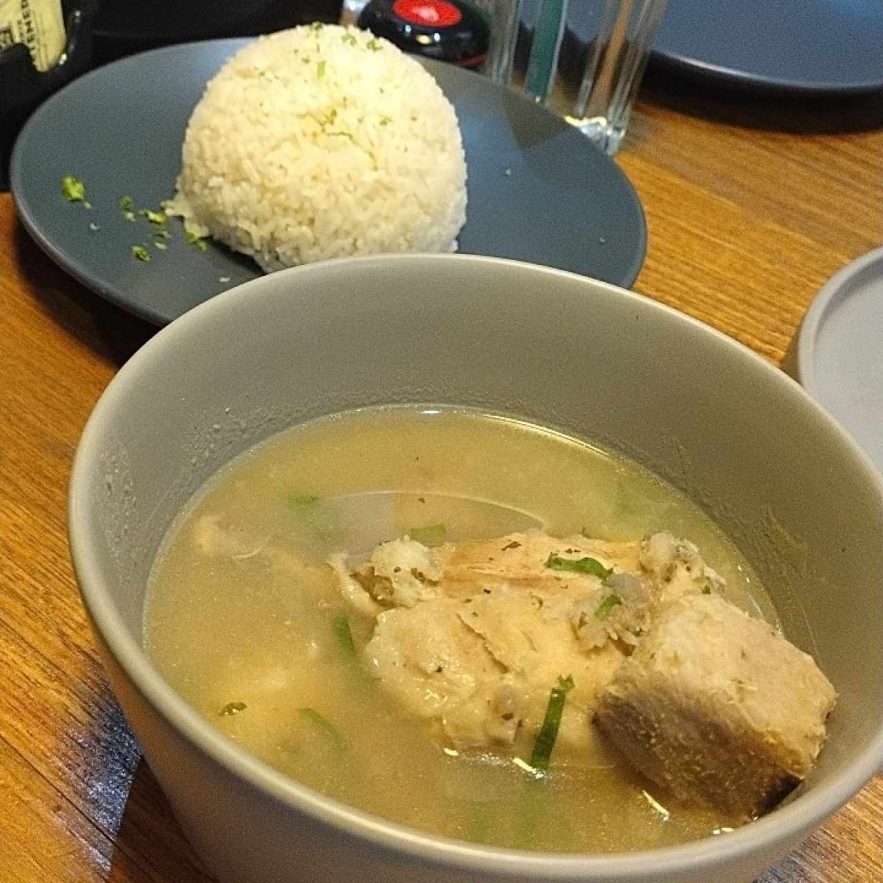 1/2 sancocho con arroz