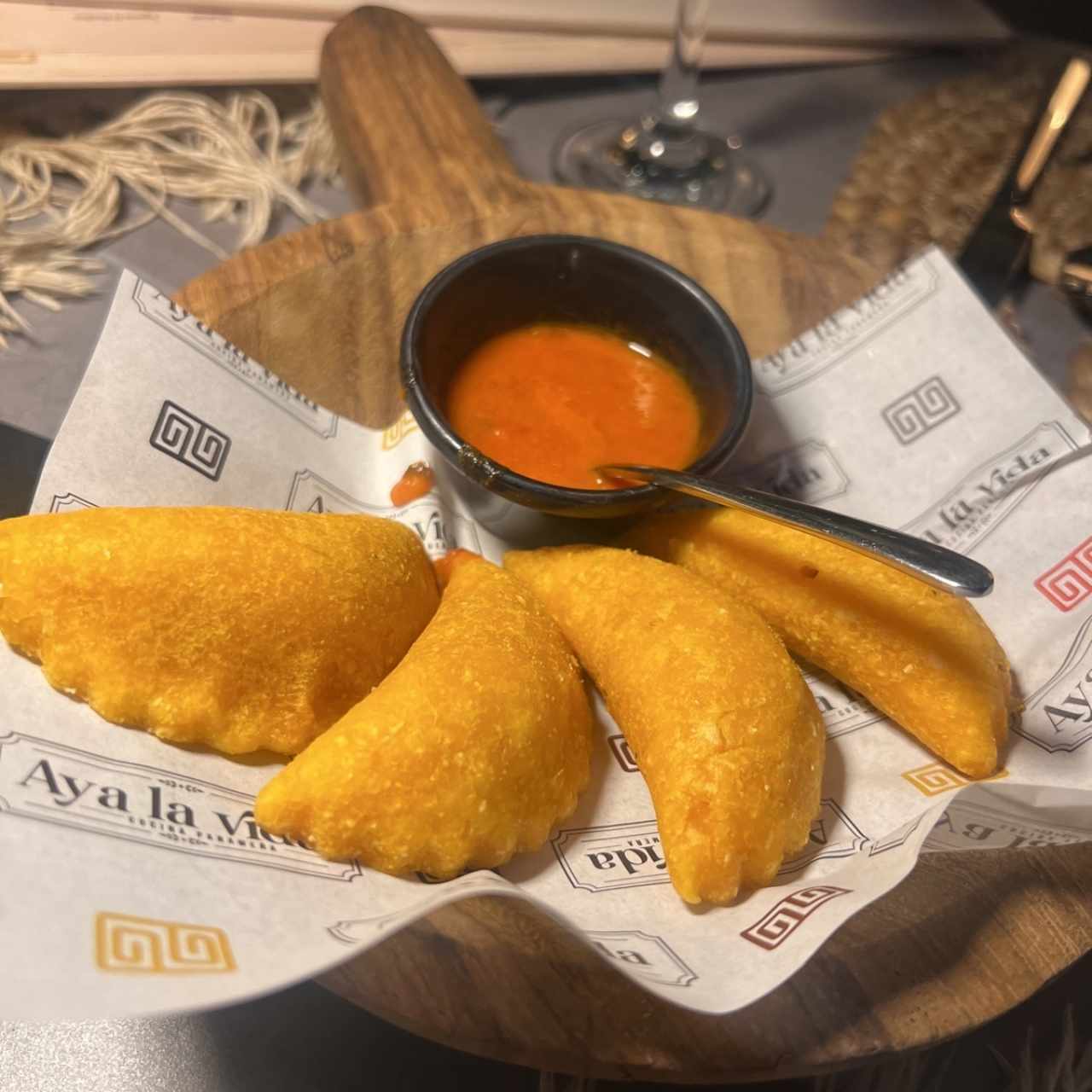 Empanada de Maíz relleno de camarón bien riquita (GF) 4 uds