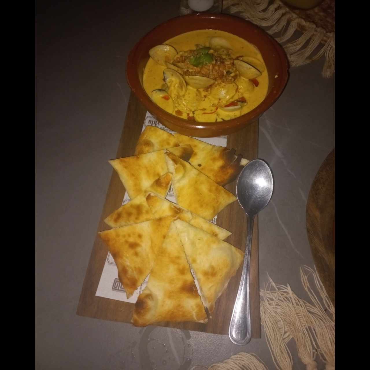 Almejas y Chorizo Tableño Hasta la Guacha