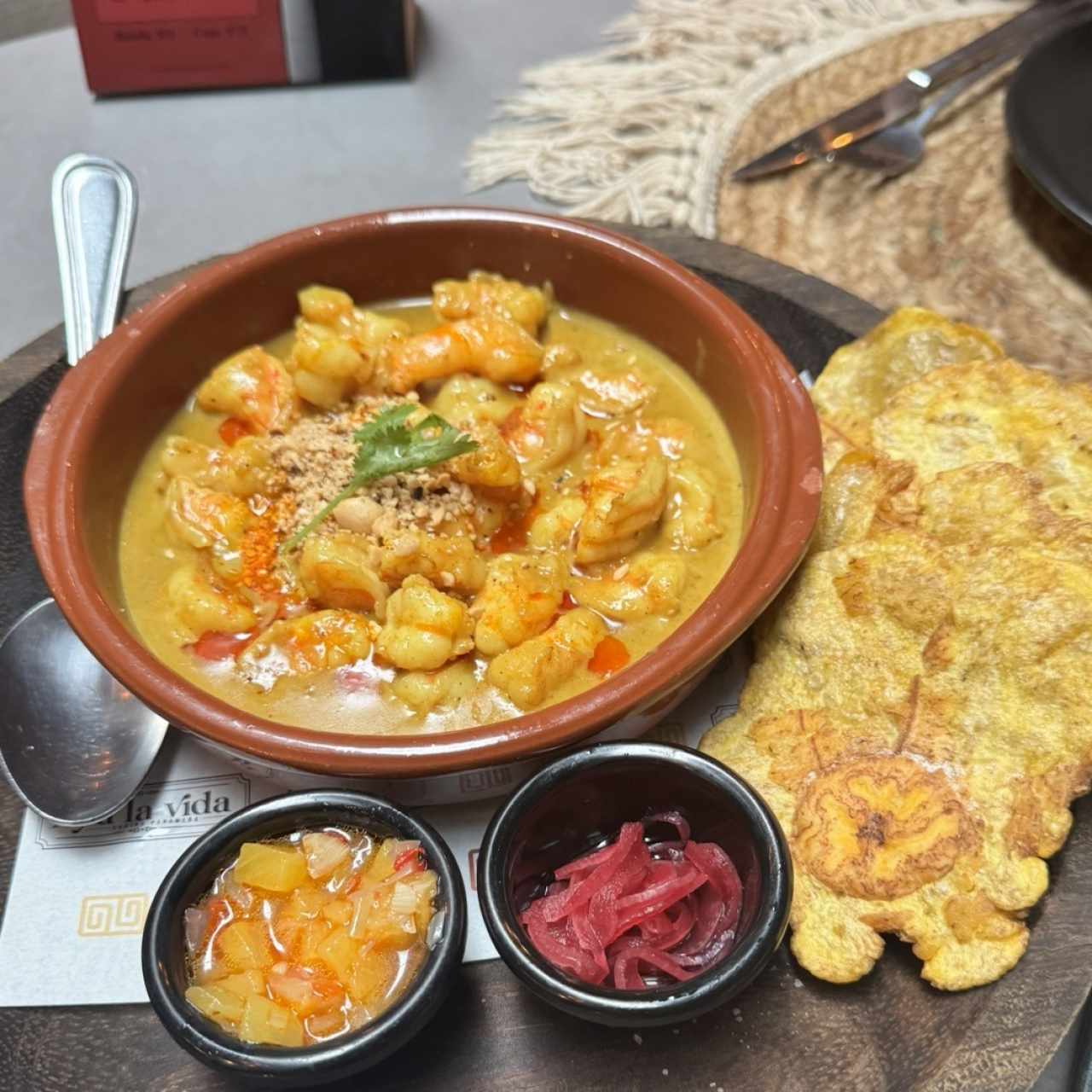 Patacones y Camarones "Isla Manzanillo Platter" (GF)