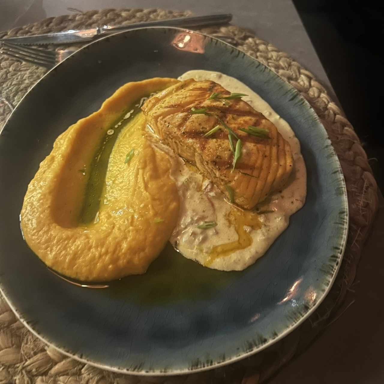 Salmón a las brasas 