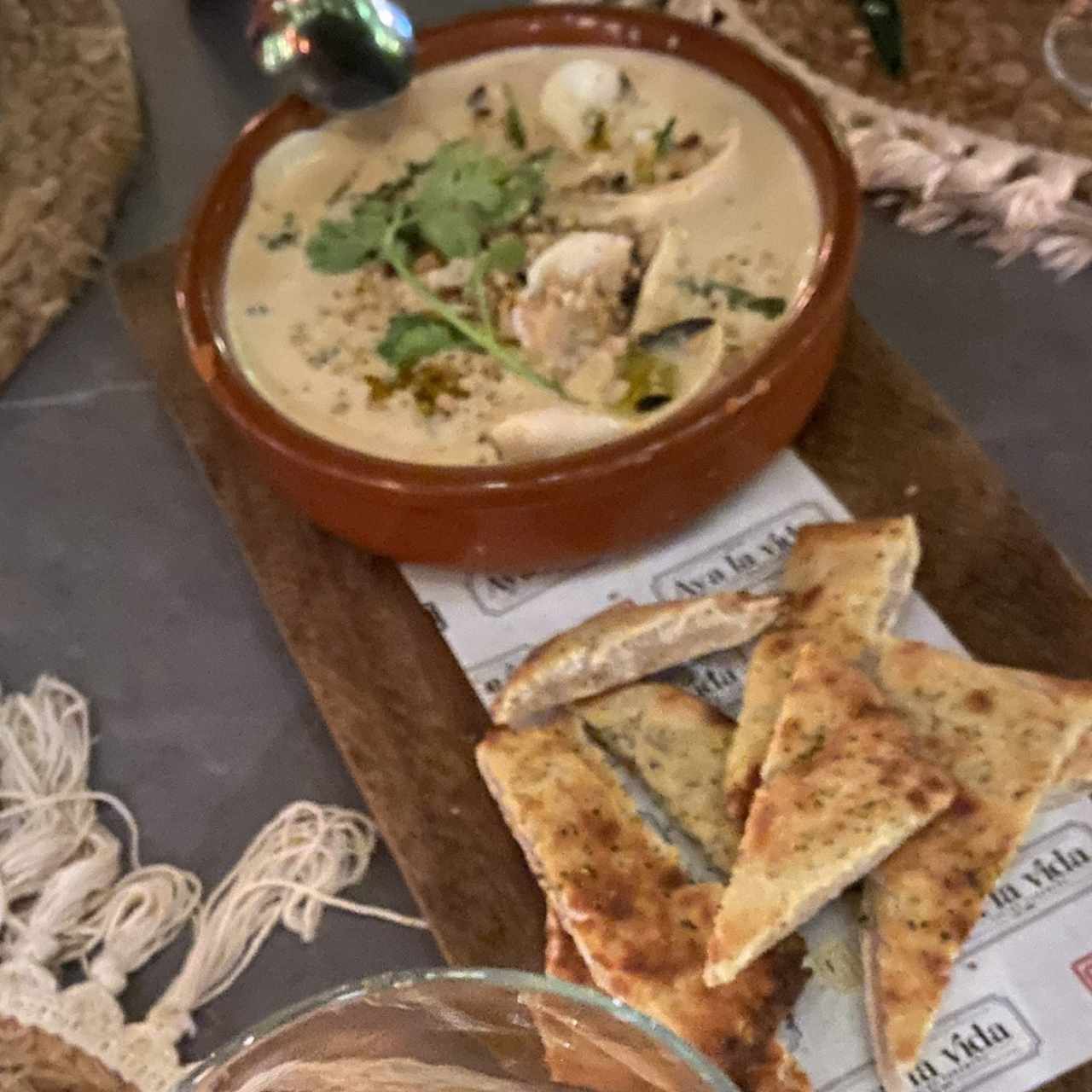 Almejas y Chorizo Tableño Hasta la Guacha