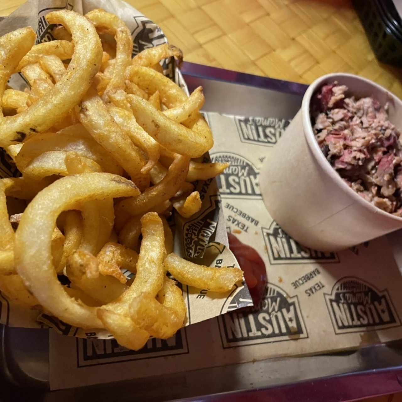 Kids Menú - Choped Brisket +Side