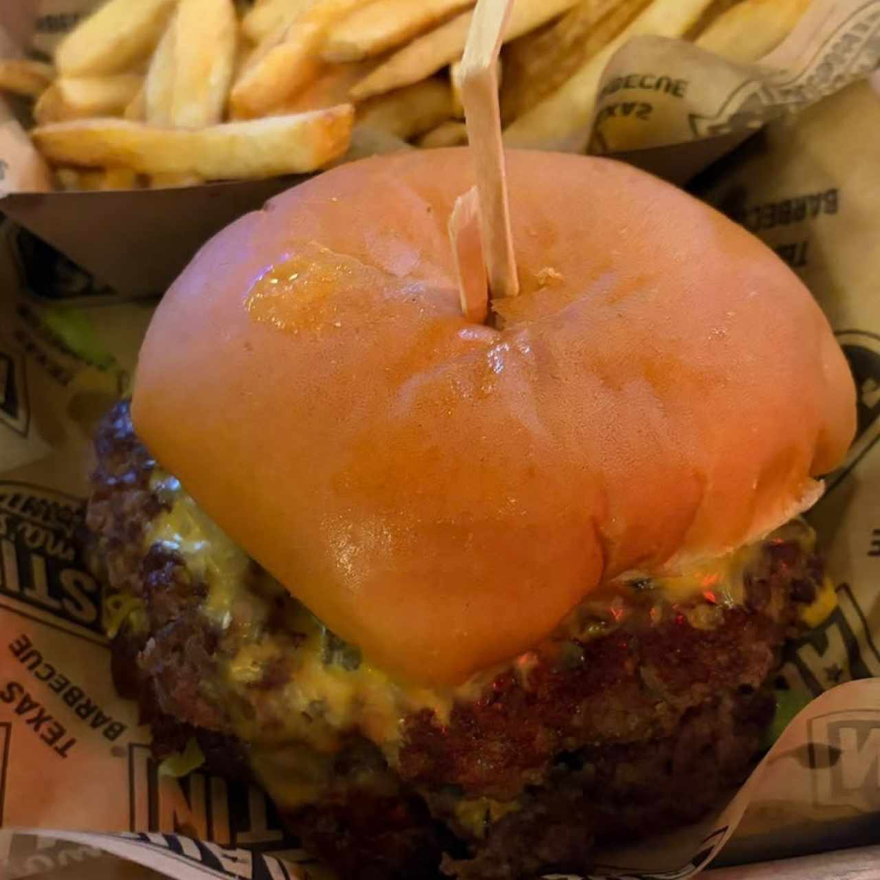 Mamas Classic Burger
