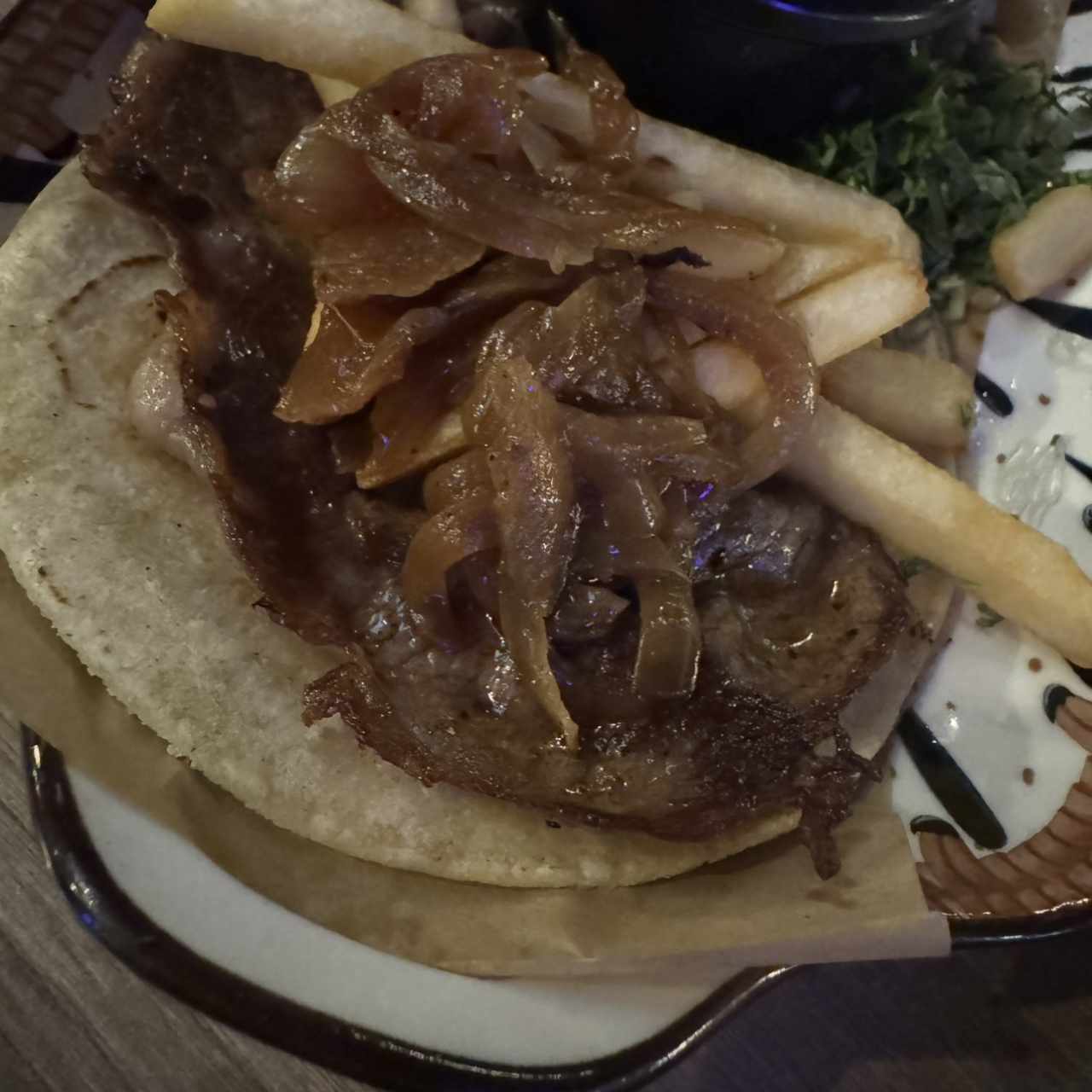 TACOS DE BARBACOA DE RES